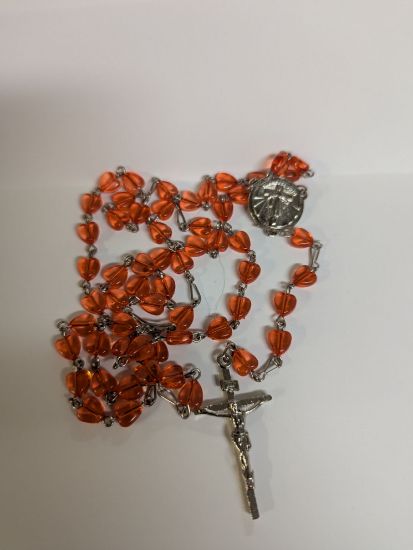 Picture of With chain and red plastic heart-shaped bead / Metal cross