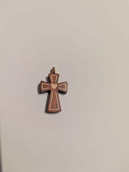 Picture of Red-tinted cross / With a heart