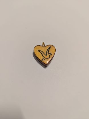 Image de Médaillon de bois / Pâle / En forme de coeur / Colombe