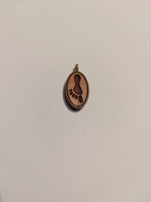 Image de Médaillon de bois / Empreinte de pied