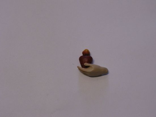 Picture of Left Hand with Heart / 12" Statue