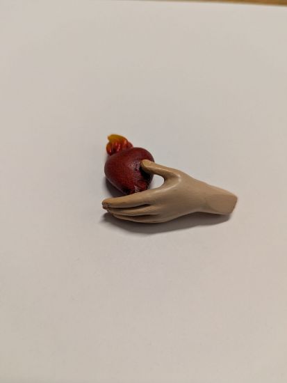 Picture of Left Hand with Heart / 19" Statue
